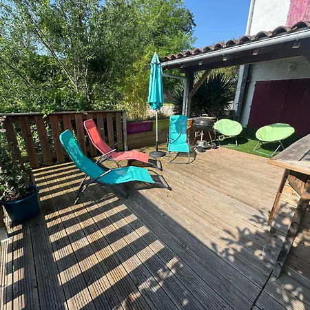 Avec Piscine A 5 Minutes De Cahors * Le Montat