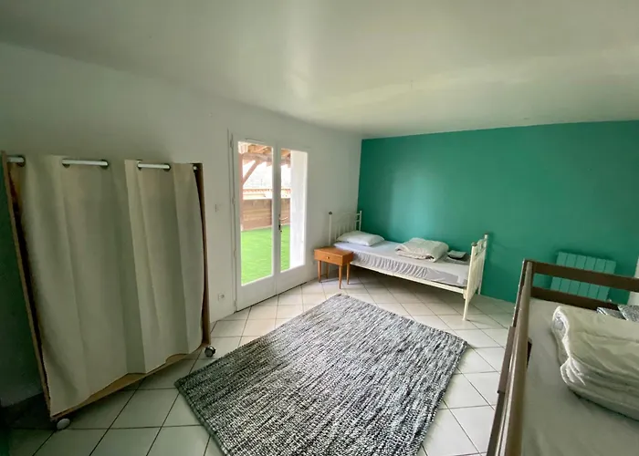 Avec Piscine A 5 Minutes De Cahors Le Montat