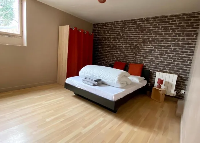 Avec Piscine A 5 Minutes De Cahors Appartement Le Montat