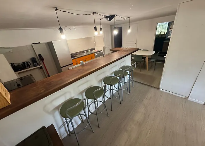 Appartement Avec Piscine A 5 Minutes De Cahors Le Montat