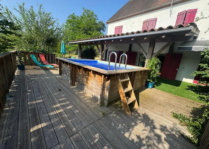 Avec Piscine A 5 Minutes De Cahors Le Montat