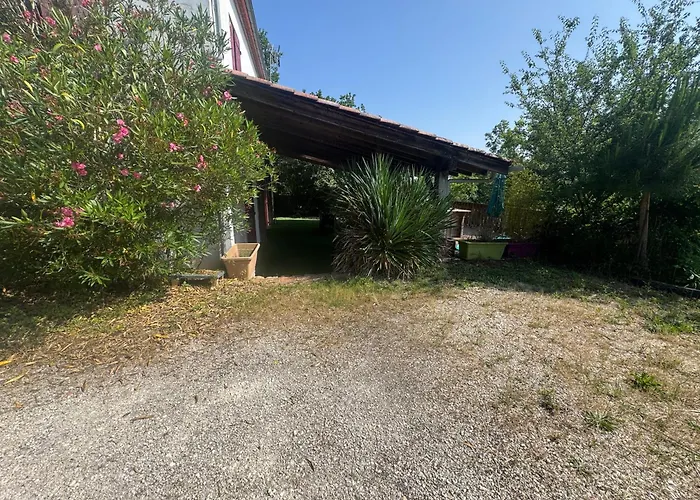 Avec Piscine A 5 Minutes De Cahors * Le Montat