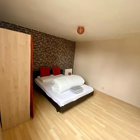 Lägenhet Avec Piscine A 5 Minutes De Cahors Le Montat