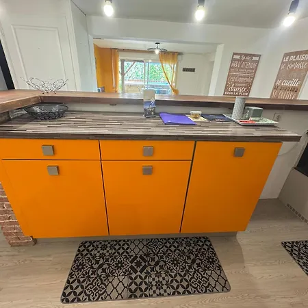 Lägenhet Avec Piscine A 5 Minutes De Cahors Le Montat