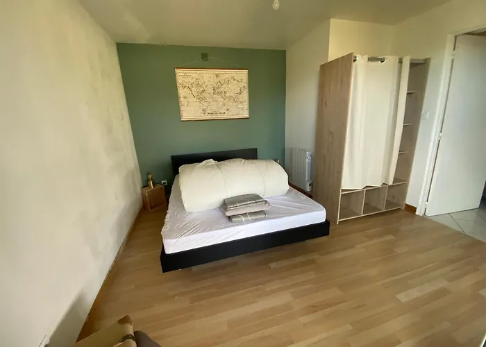 Avec Piscine A 5 Minutes De Cahors Apartament Le Montat