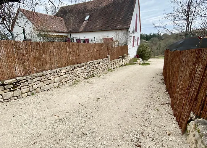 Avec Piscine A 5 Minutes De Cahors * Le Montat