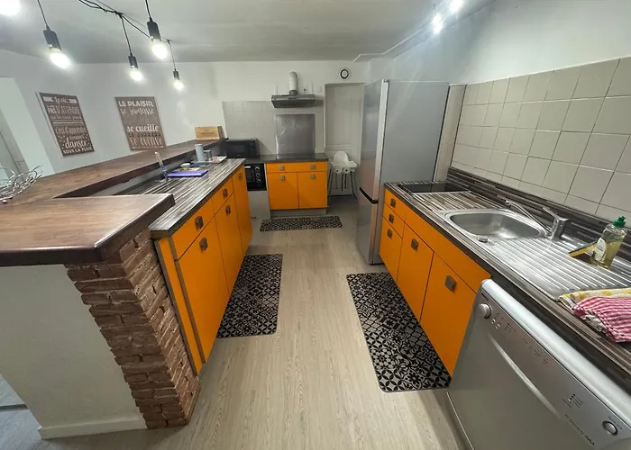 Avec Piscine A 5 Minutes De Cahors * Le Montat