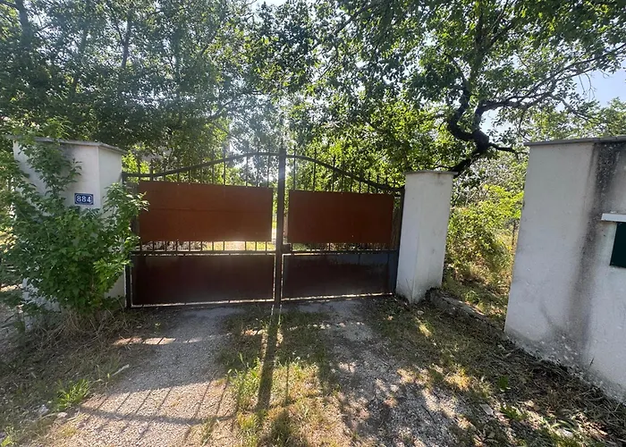 Avec Piscine A 5 Minutes De Cahors *